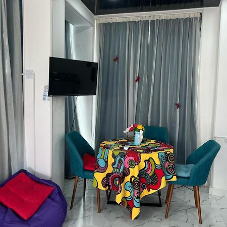 Kutaisi Apartment Luaran gambar